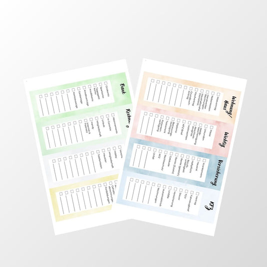 Ordnerrücken beschriftet und farbkodiert